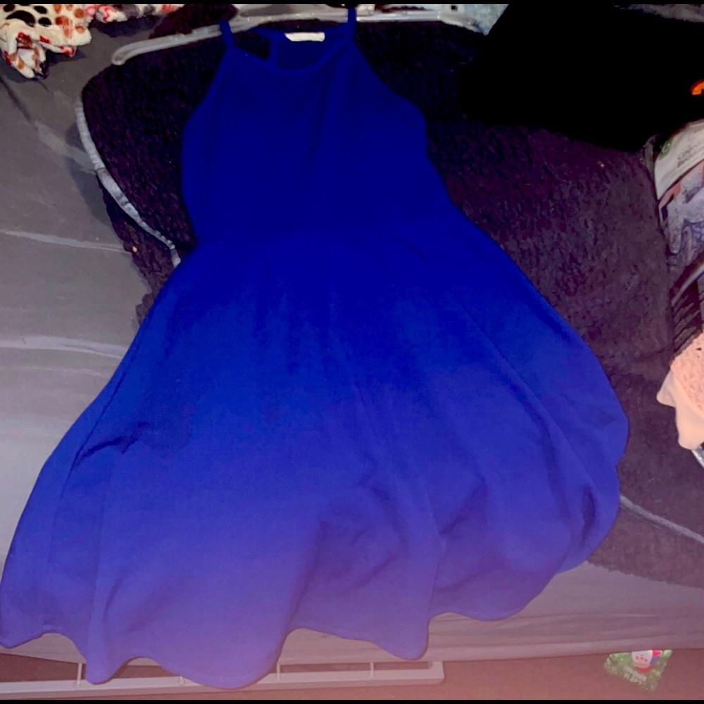 Woman’s size small blue summer dress